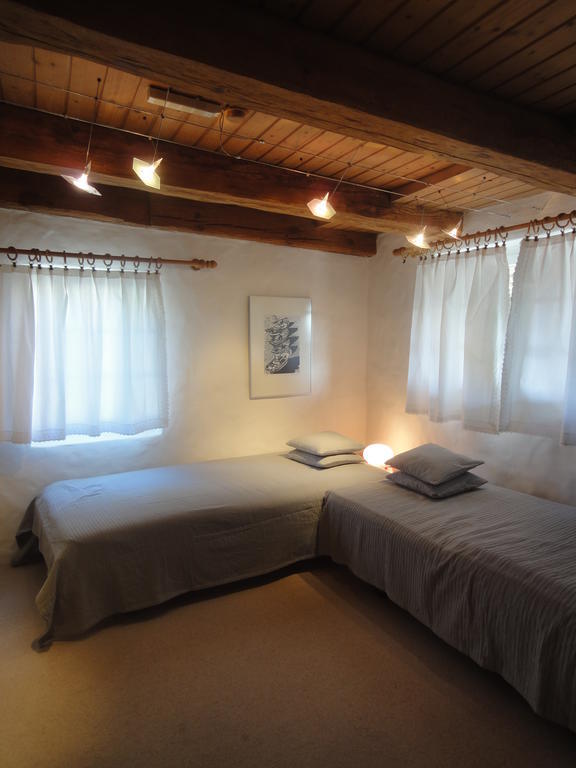 Guesthouse Les Mignardises Laufen-Uhwiesen Room photo